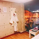 Chess Motel